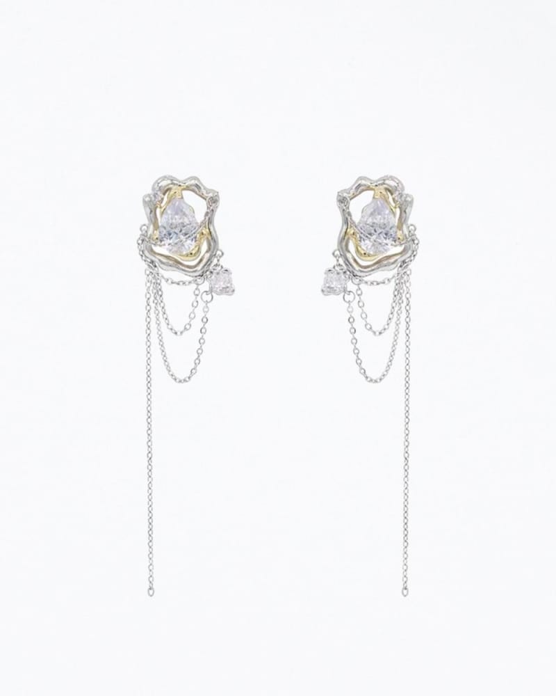 Front of a size O/S Glass Tears Gemstone Chain Drop Earrings in Silver/Gold in Silver/Gold by VIDEMUS OMNIA. | dia_product_style_image_id:330279